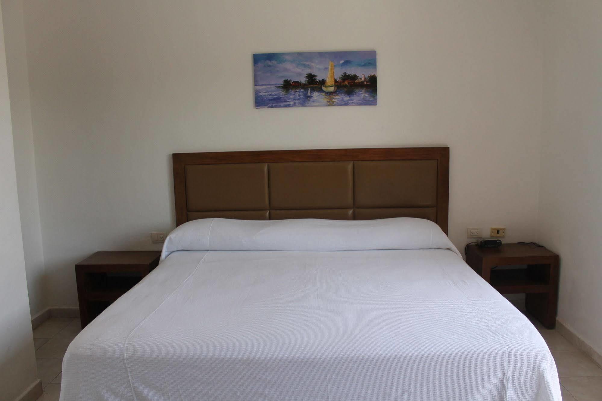 Chac Chi Hotel & Suites 女人岛 外观 照片