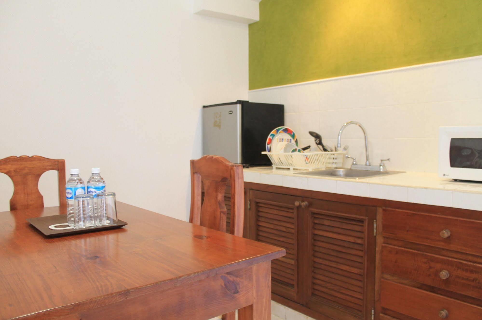 Chac Chi Hotel & Suites 女人岛 外观 照片